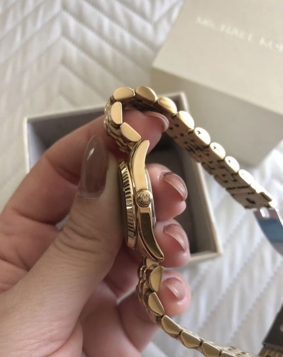 Relógio dourado Michael Kors