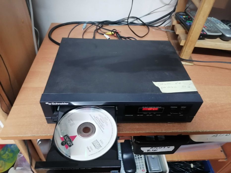 Odtwarzacz CD Schneider CDP 7104