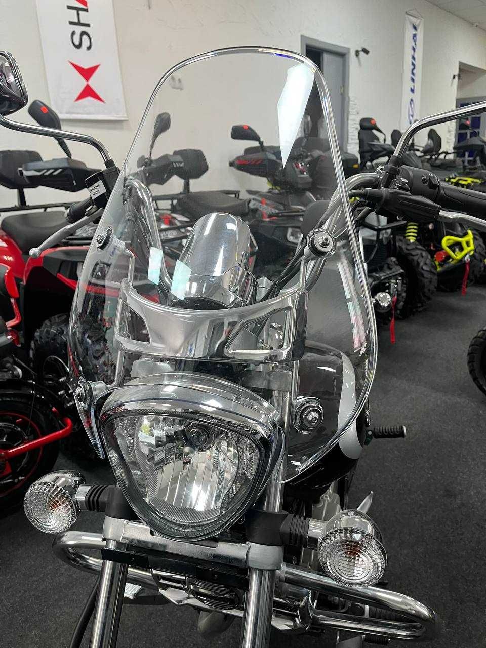 Купити мотоцикл BAJAJ AVENGER CRUISE 220