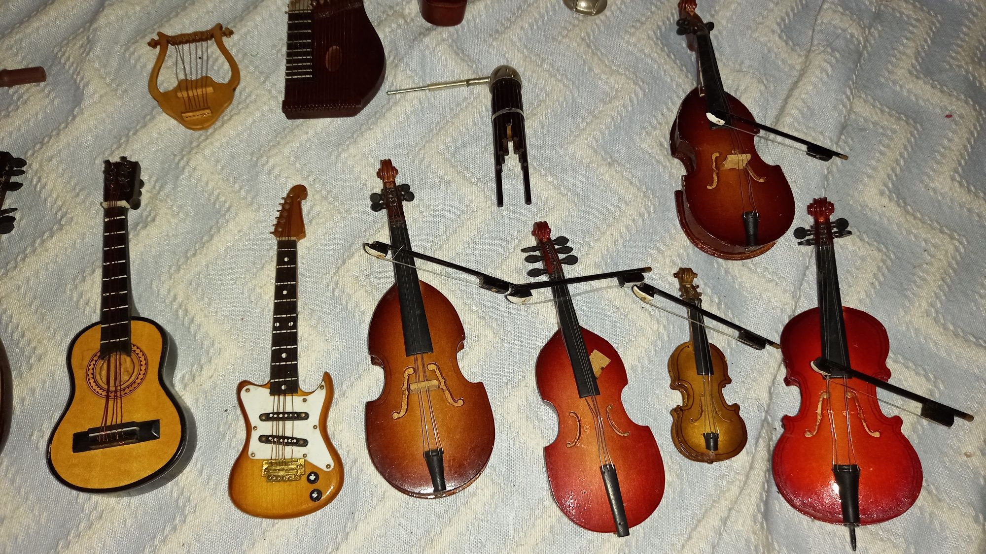 Instrumentos de música miniaturas