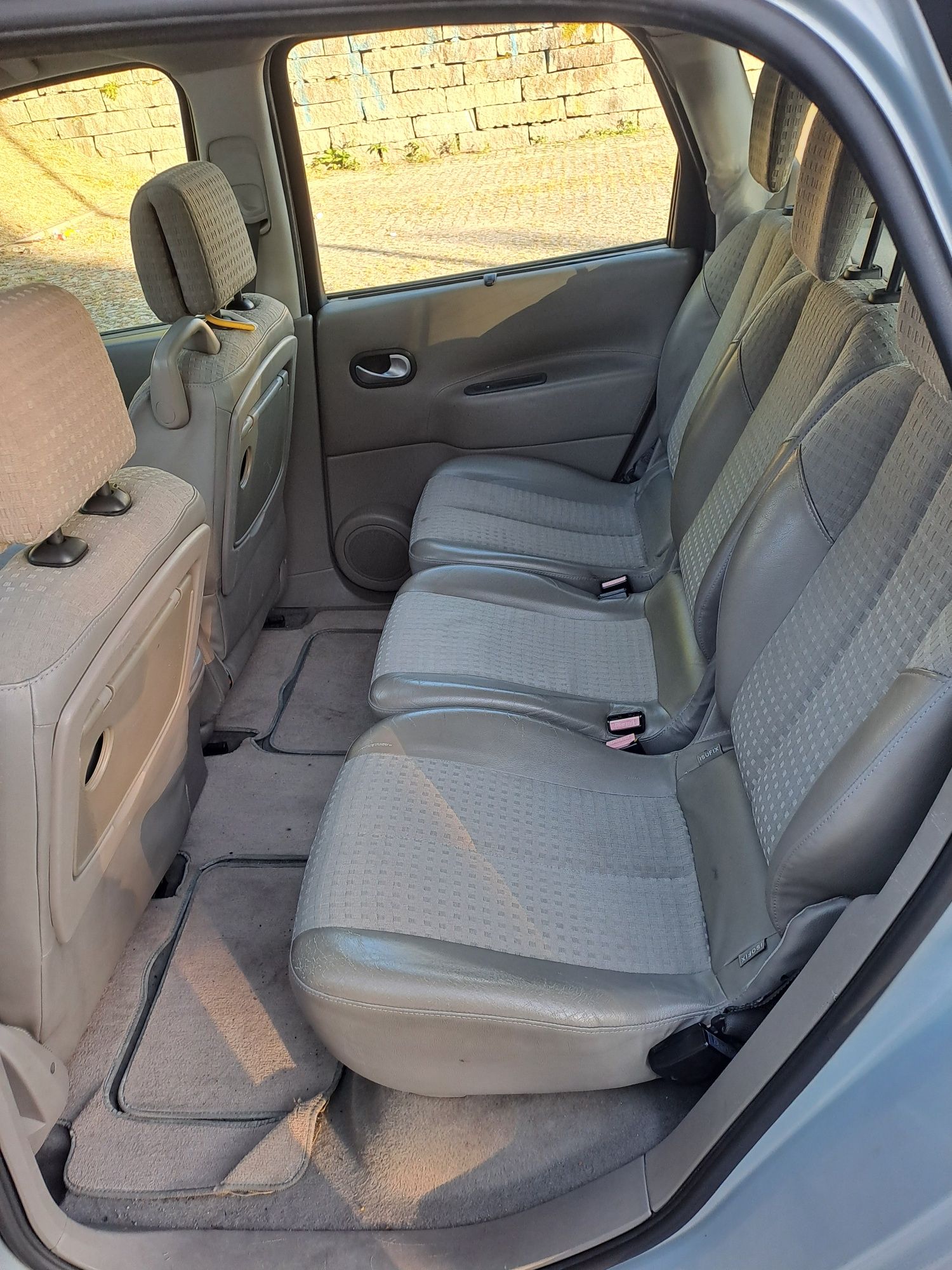 Renault Scenic 1.9 full extras