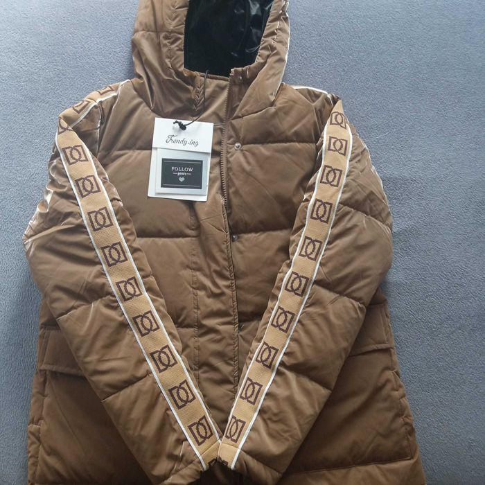 Kurtka zimowa damska włoska trendy.ing rozm. S/M Nowa z metką Okazja