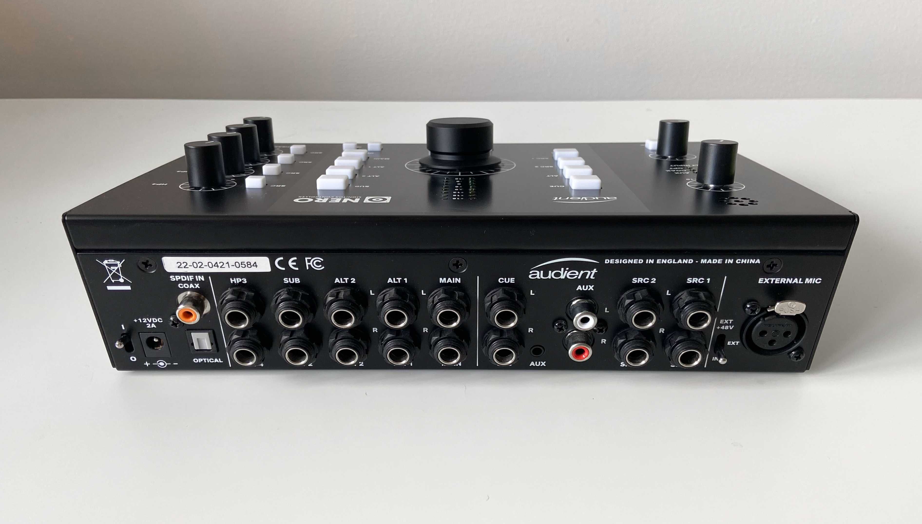 Audient Nero Kontroler Monitorów - Wzmacniacz Słuchawkowy x4 Big Knob