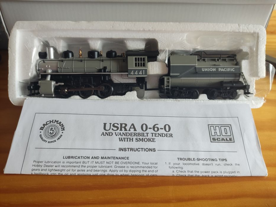 Locomotiva H0 Bachmann USRA 060 com fumo e Tender Vanderbilt