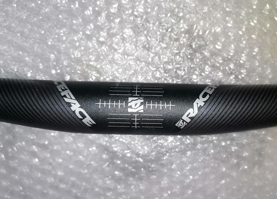 Guiador race face affect novo