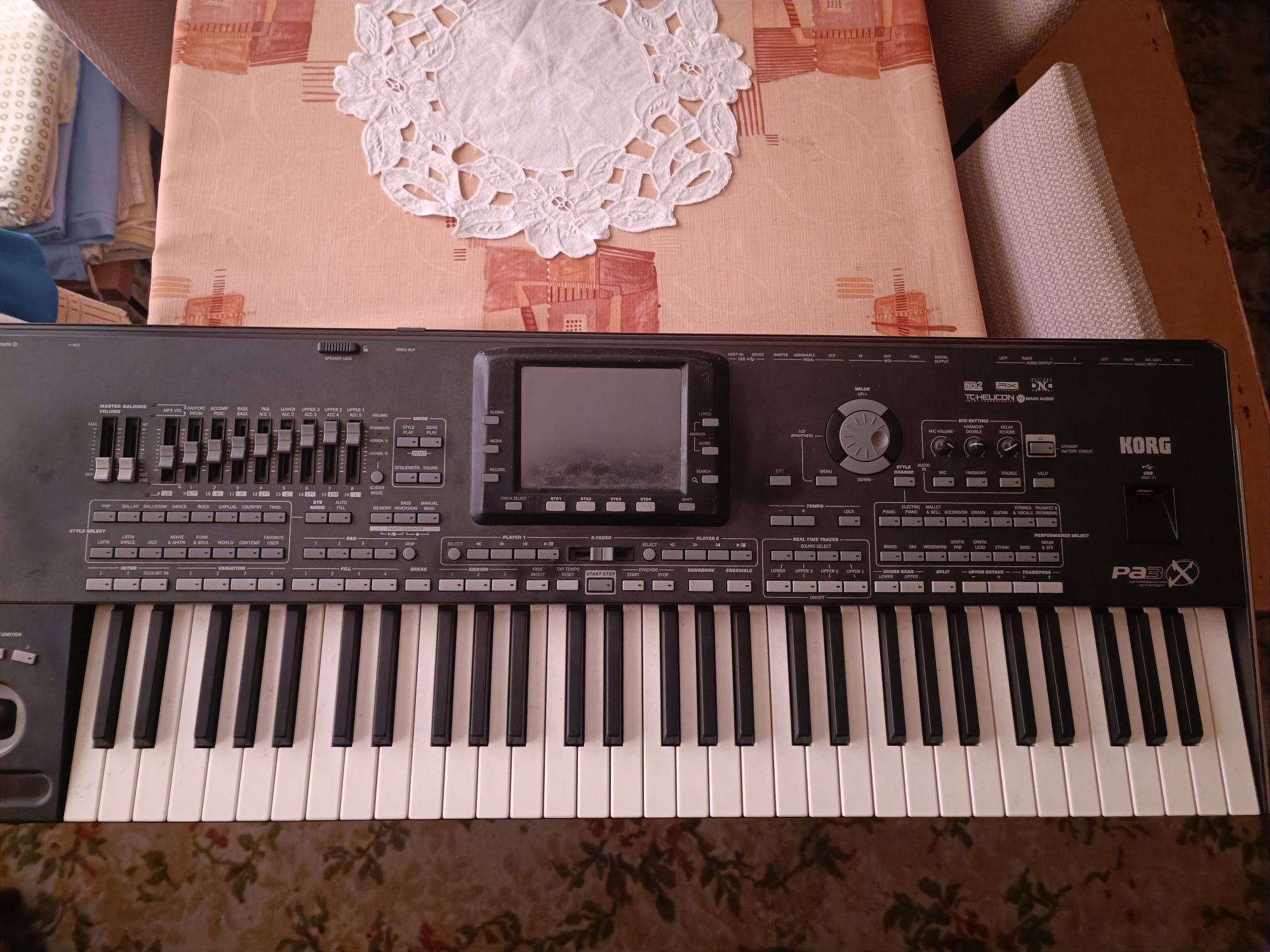 Keyboard Korg Pa3x