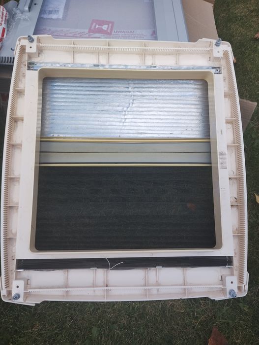 Okno dachowe roleta z moskitierą 40x40