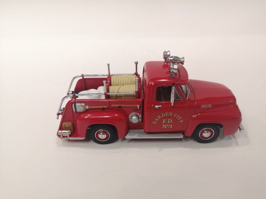 Ford F100 Fire Truck Matchbox абсолютно новая!