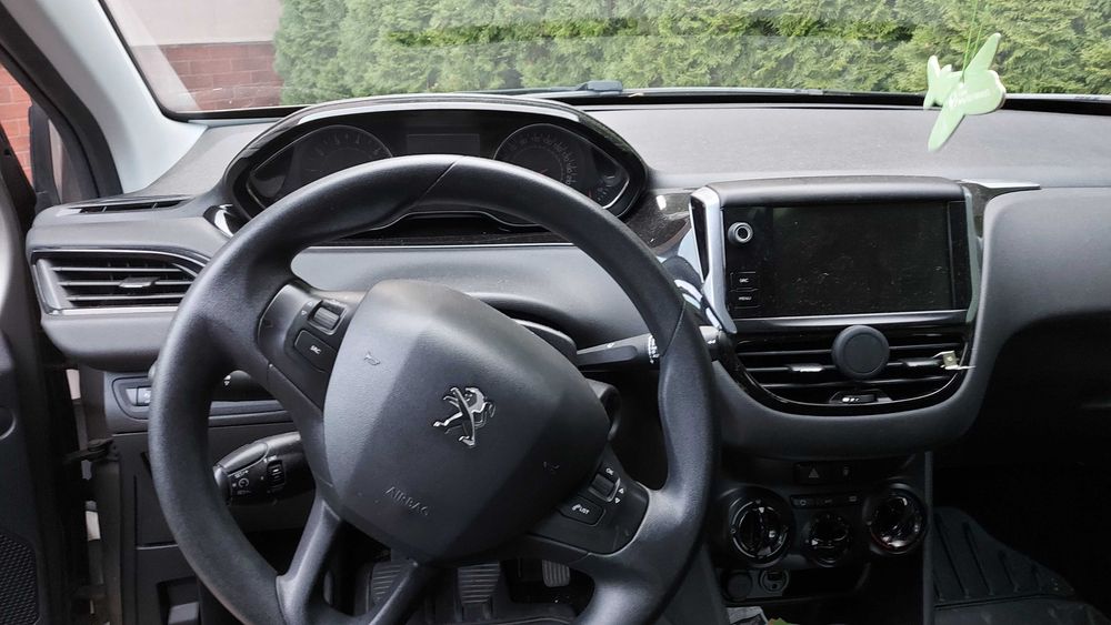 Peugeot 208 BEZwypadkowy