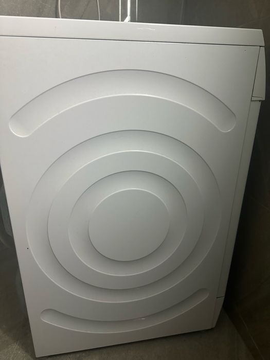 Продається пральна машинка Bosch Logixx8