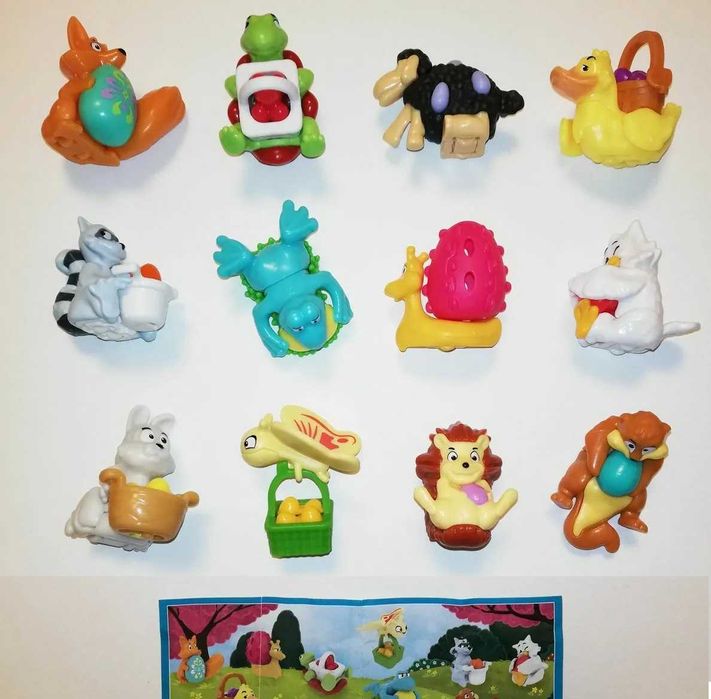 Lote Nº2 Kinder Bonecos