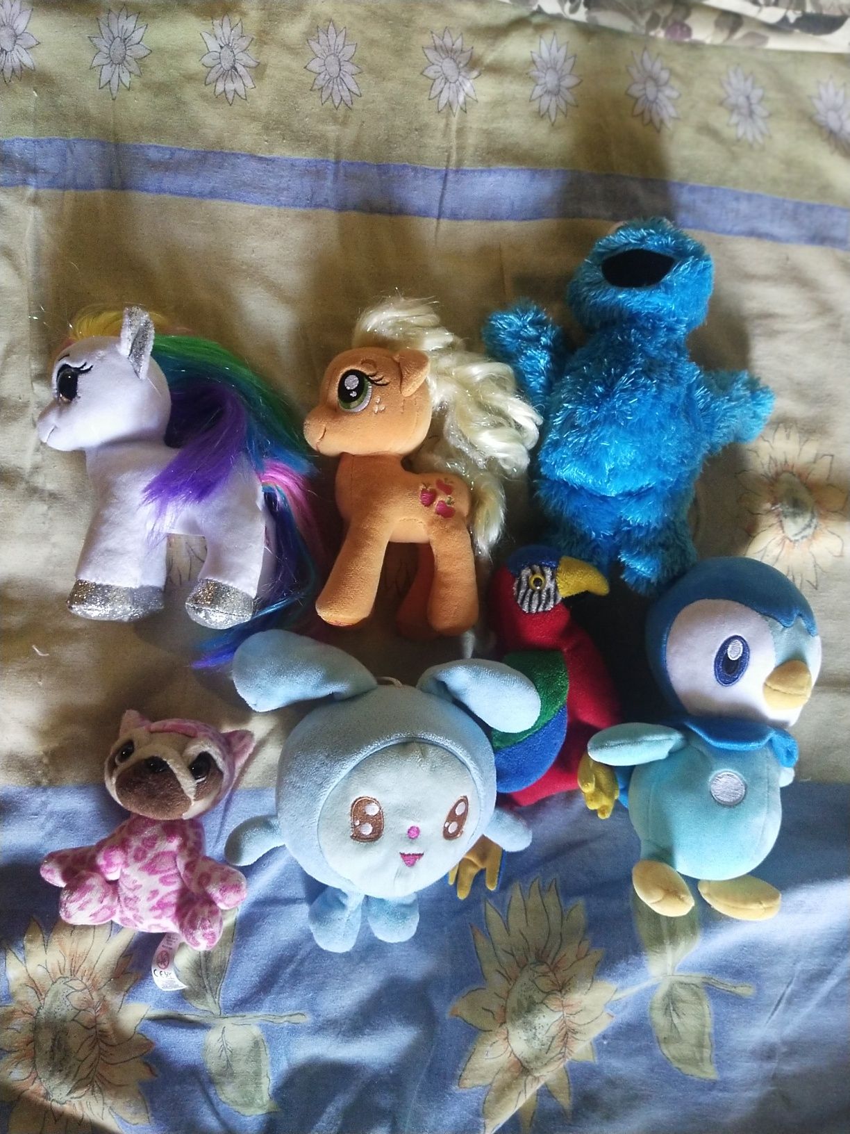 Продам мягкие игрушки разные