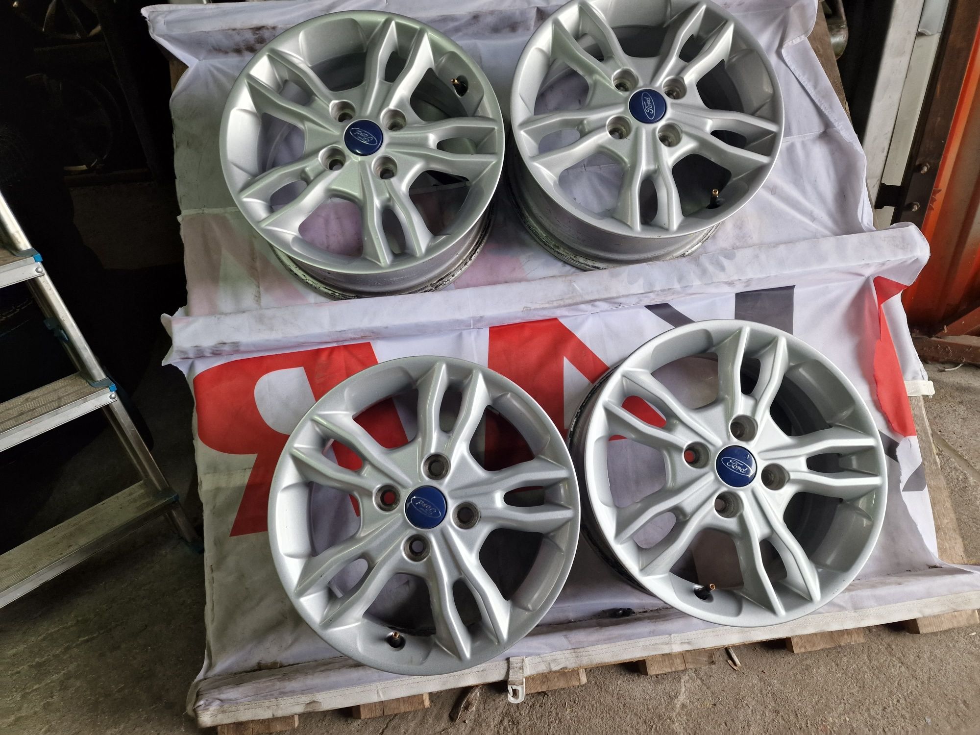 Felgi Aluminiowe Ford Fiesta MK8 R15 4x108 ET47.5-6J+czujniki  TMS