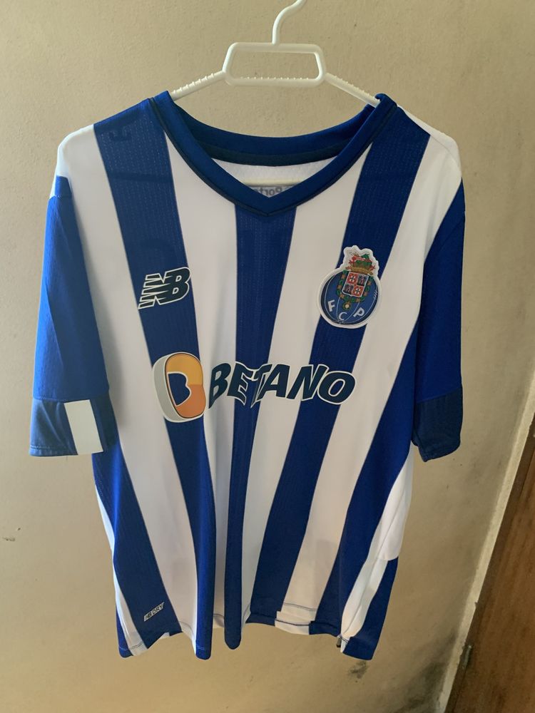 Camisoas de futebol novas