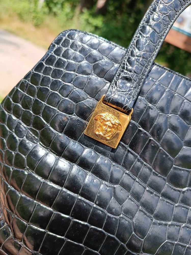 Oryginalna torebka Gianni Versace crocodile embossed leather black