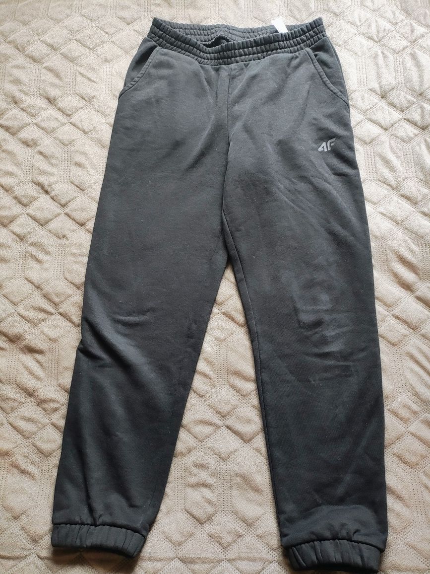 Spodnie dresowe 4f rozm.158 unisex