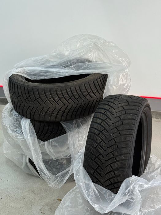 Зимняя Резина 225/50/17  стан ідеальний