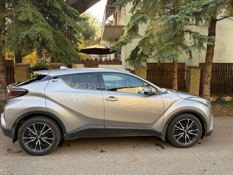 Toyota C-HR Toyota C-HR Hybrid Samochód szczególnie atrakcyjny, bezwypadkowy