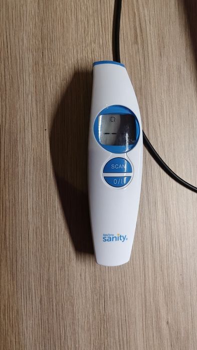 Termometry Bezdotykowe Sanity Termometr BabyTemp z bateriami gratis