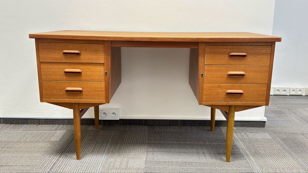 Biurko skandynawskie po renowacji - jak NOWE