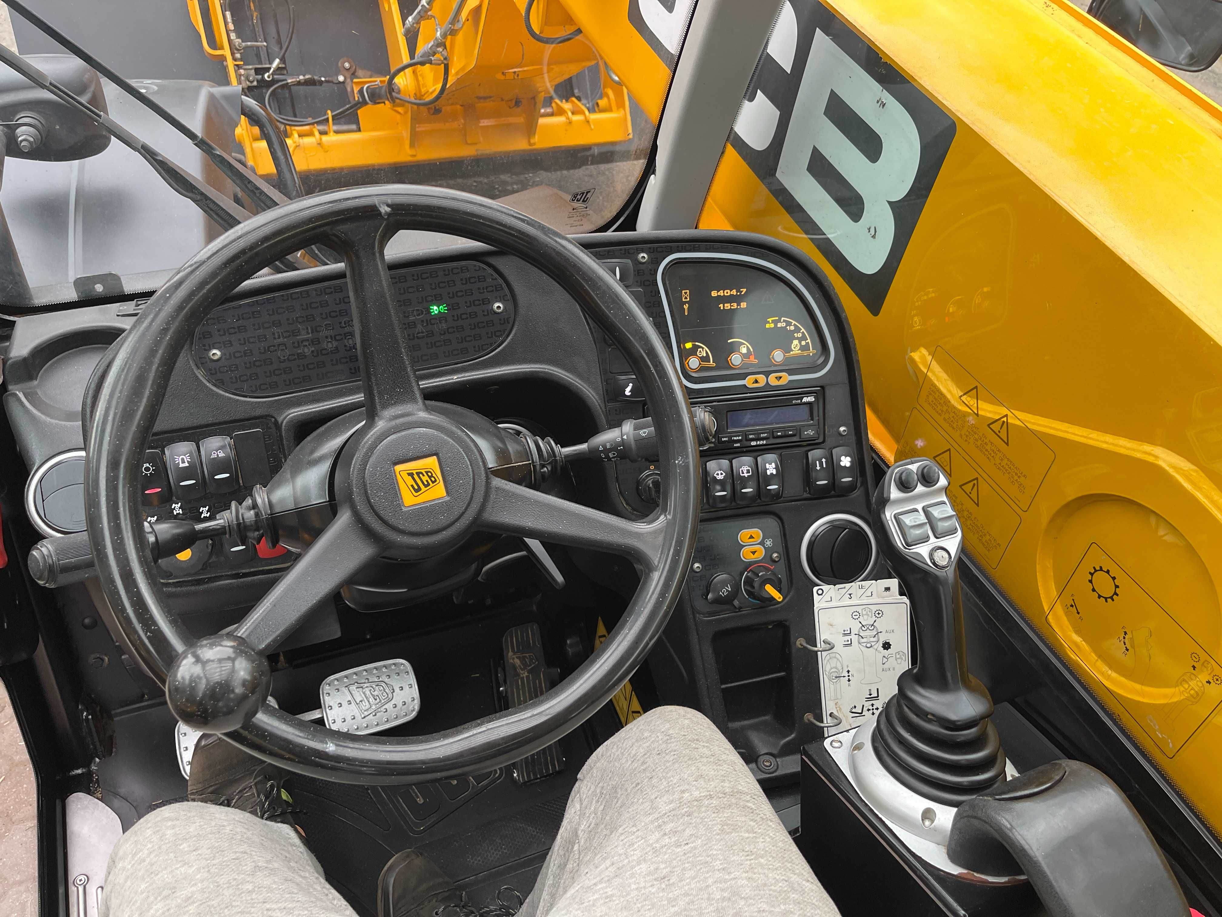 Ładowarka teleskopowa Jcb 531-70 AGRI_2015 ROK_Bardzo ładna_7 Metrów