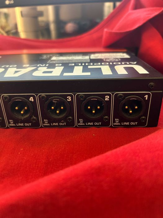 BEHRINGER ULTRAGAIN DIGITAL ADA8200 - Interface ADAT 8 IN/8 OUT