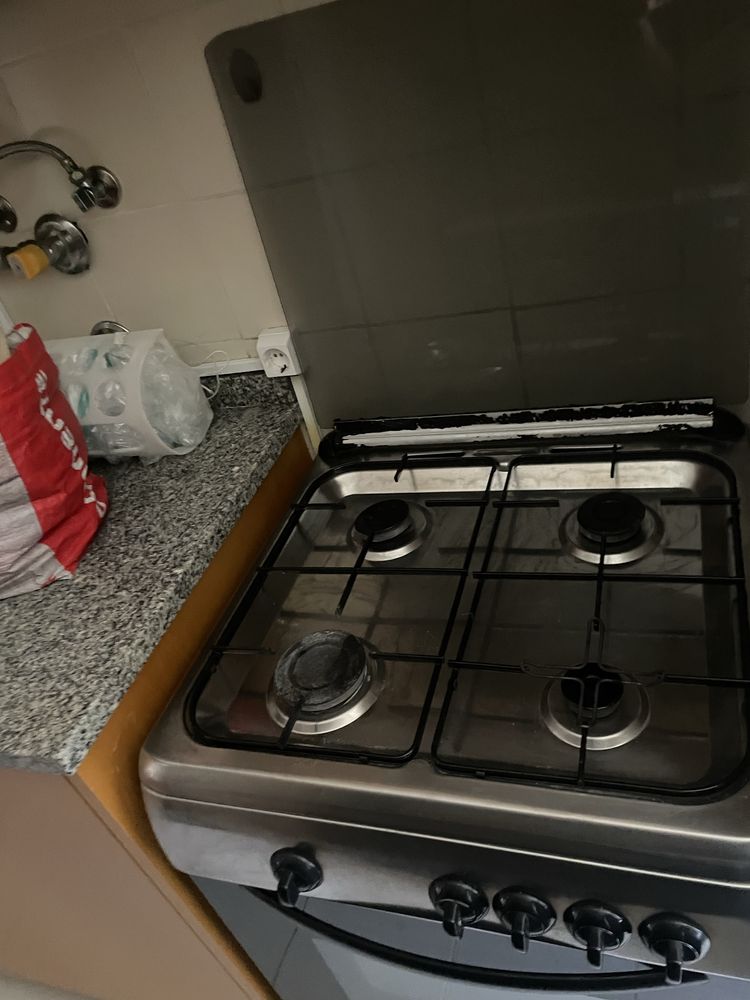 Fogão a Gás 4 Bocas – Parte de Cima Funciona Perfeitamente