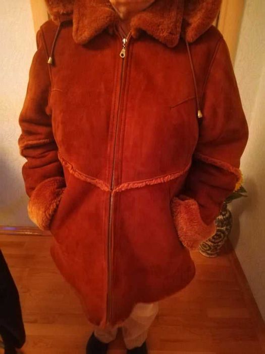 Дубленка женская, шикарная. Осталась последняя