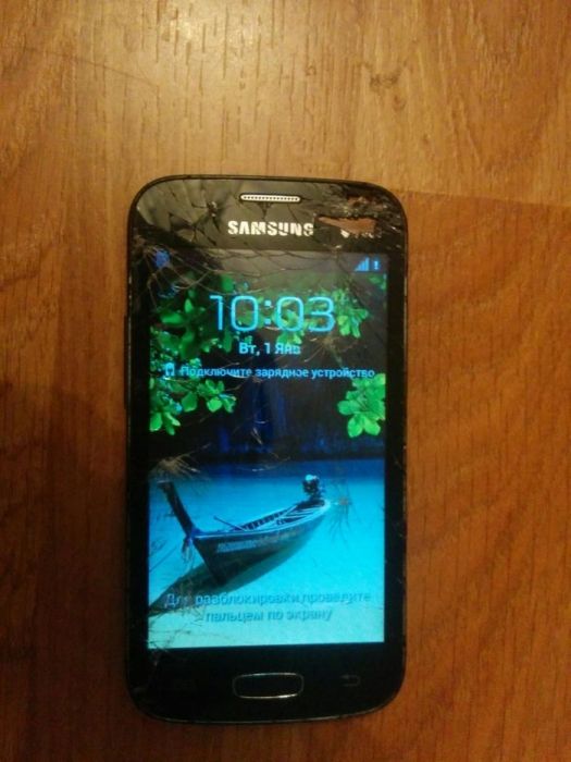 Смартфон Samsung Galaxy GT-S7262