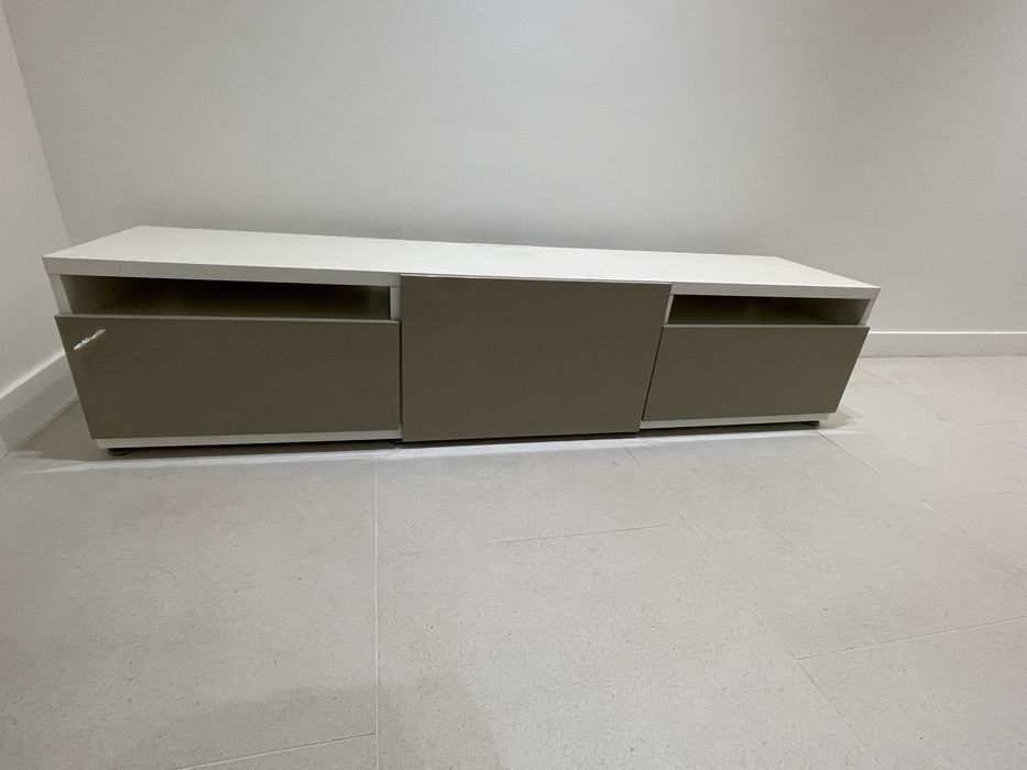 Vende se Movel TV