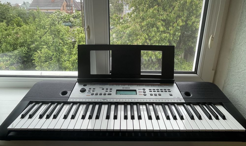 Синтезатор YPT-260 Yamaha