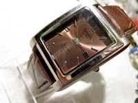 Часы Omax в коллекцию 2008 года выпуска, новые, механизм EPSON