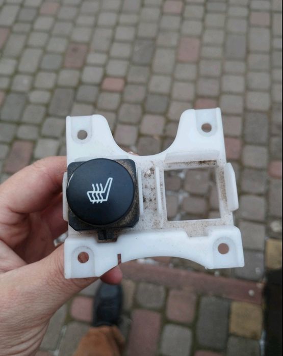 Кнопка обігріву сидіння Berlingo