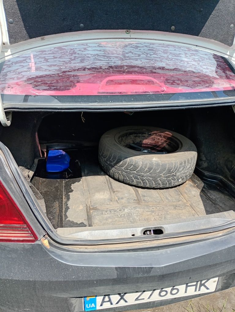 Продам  Geely MK