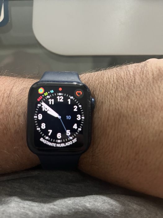 Apple Watch - Série 6 (GPS)