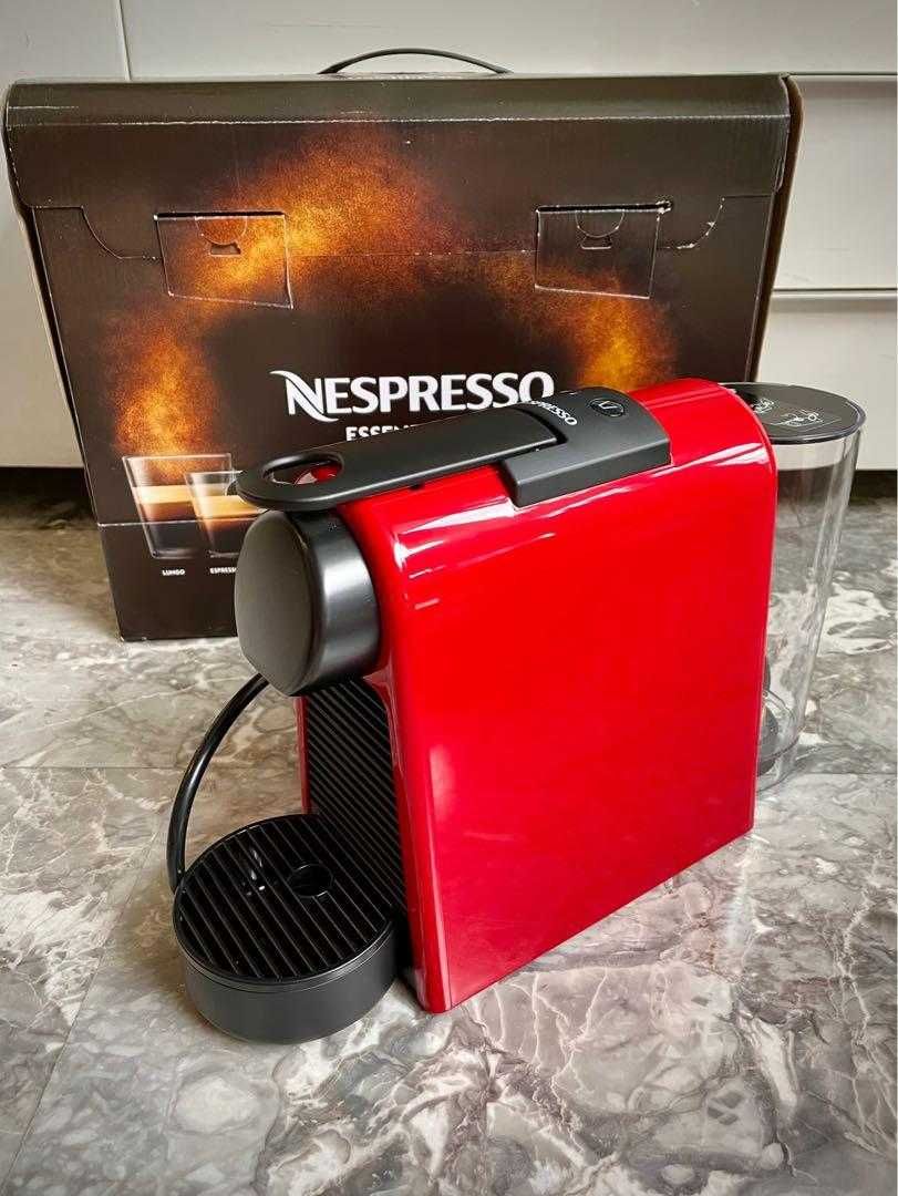 Nespresso De'Longhi Essenza Mini red - Custa mais do dobro nova