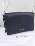 ‼️ NOWA torebka czarna GUESS torba kuferek elegancka a298 wada