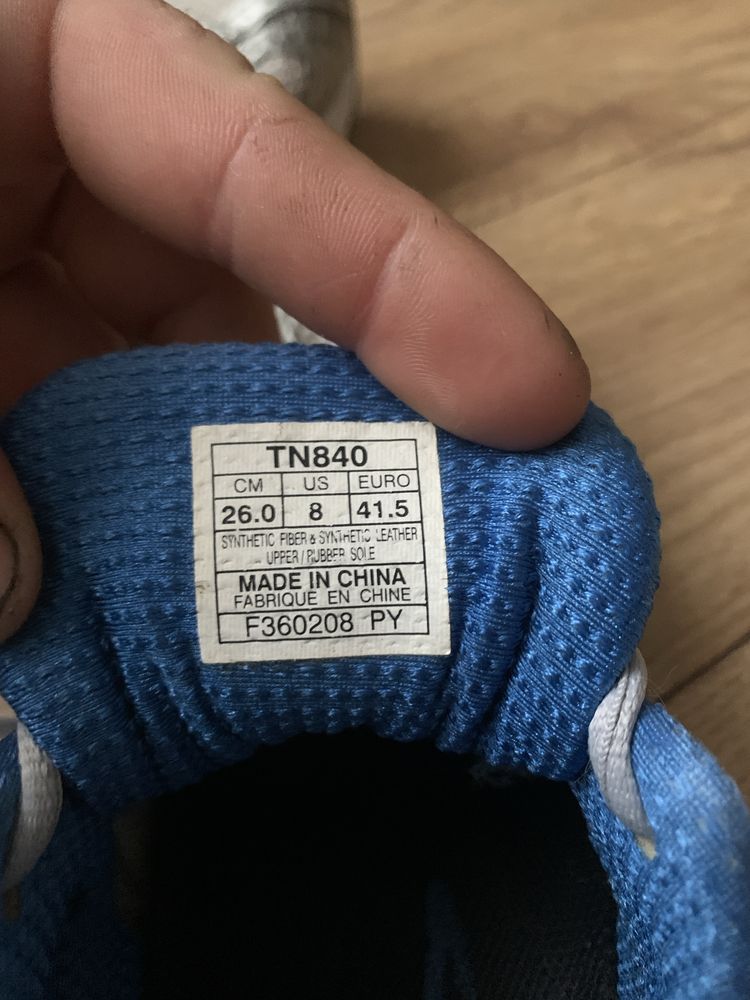 Asics 41,5 розмір made in china