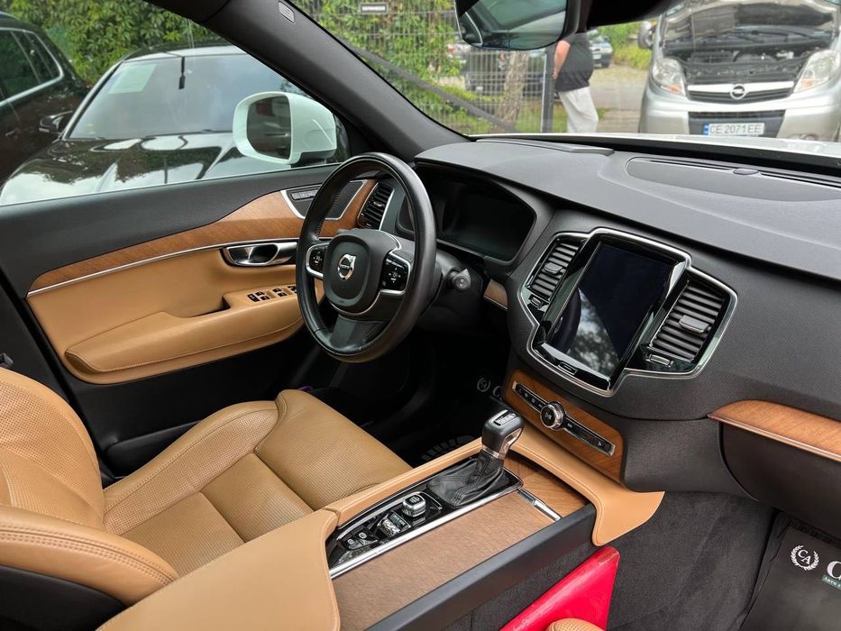 Volvo XC90  в кредит без авансу