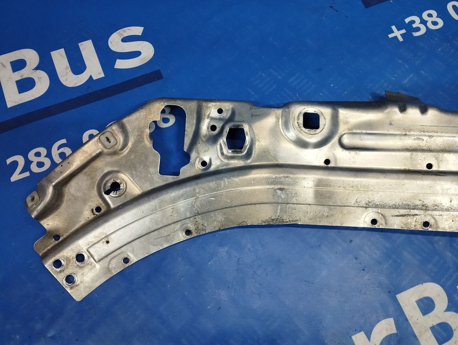 Підсилювач решітки радіатора Мерседес АМГ Е63 AMG E63 S Розборка