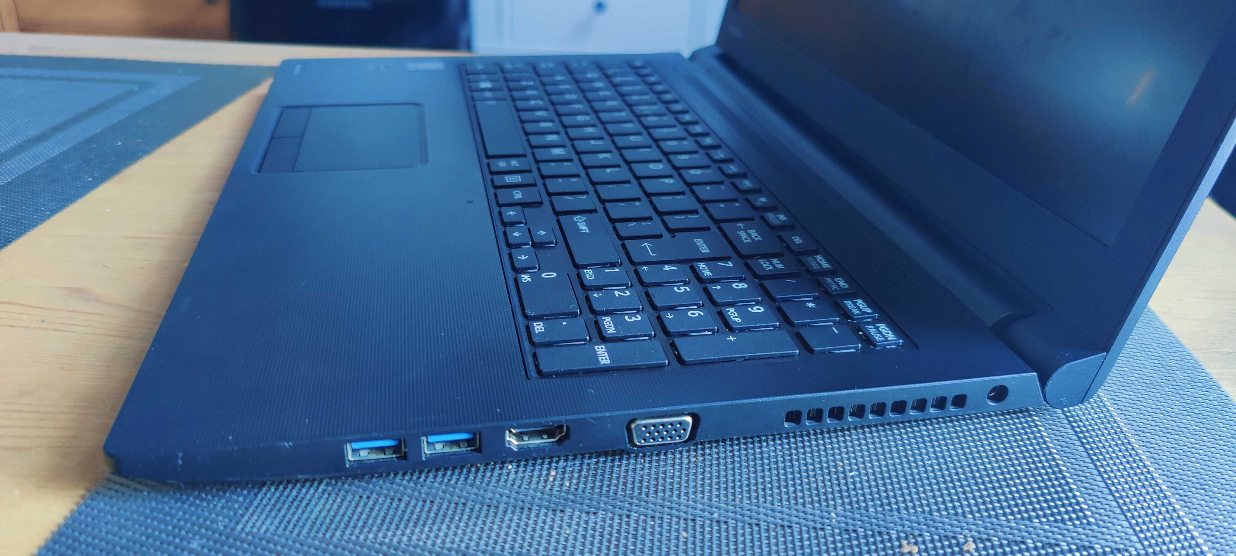 Toshiba R50 - 15,6 cala -Core i5 4x2,70 GHz -8GB Ram -240GB SSD -Win10