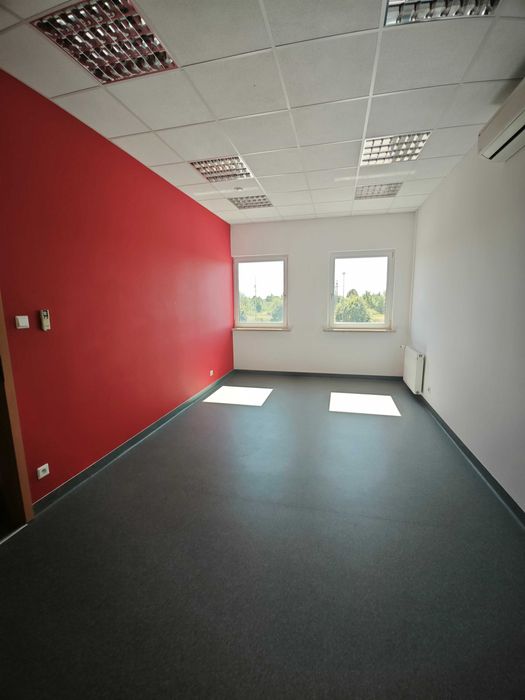 Hala Magazynowa - powierzchnia 2278m2 + 414m2 biur