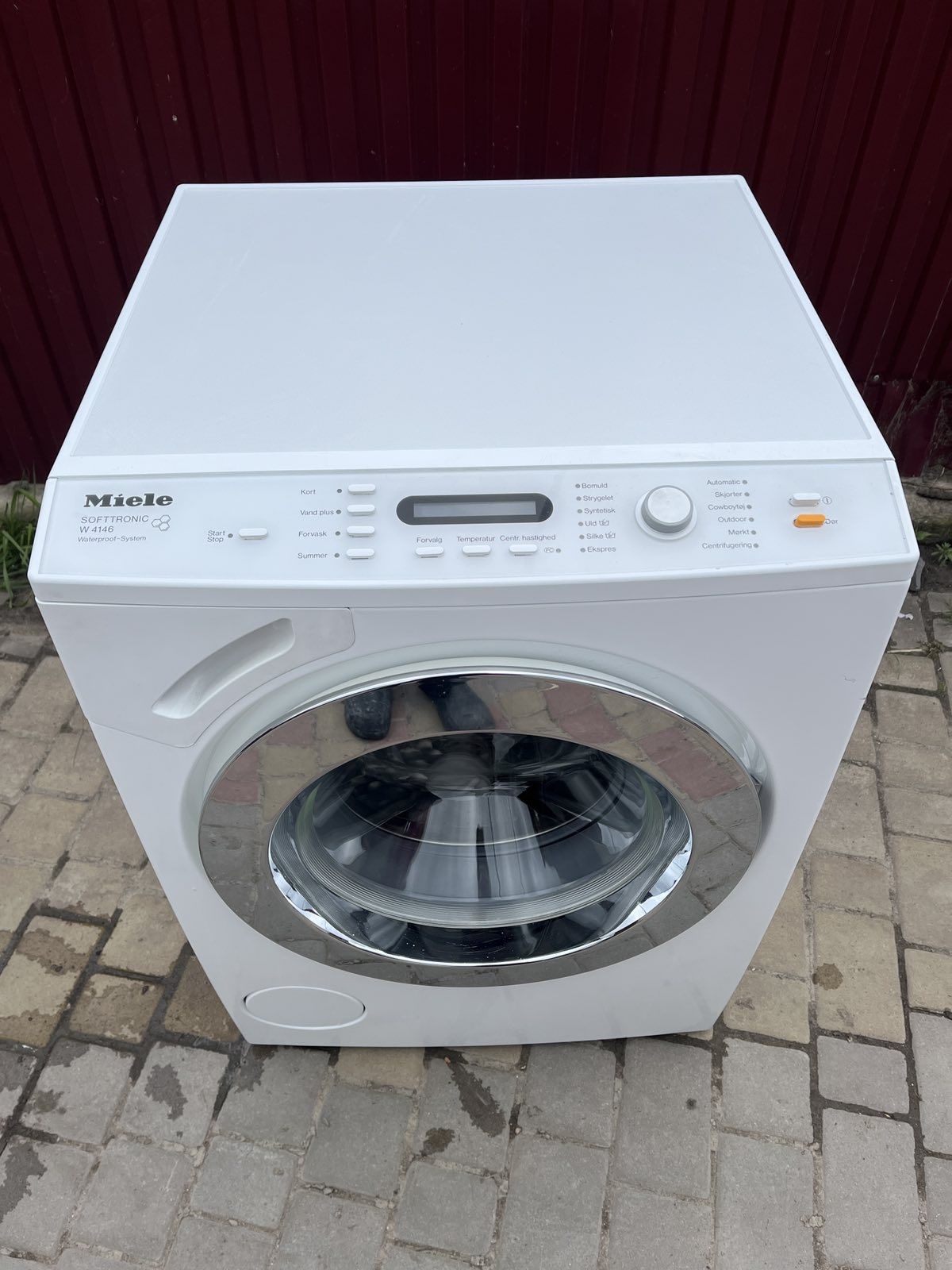 Стіральна машинка  Miele W4146