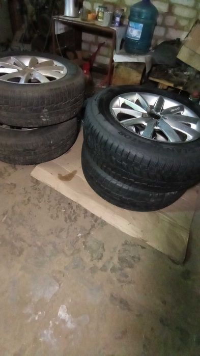 Колёса на Тойота RAV-4 резина215- 225х65х17 (Зима и Лето))-17г.