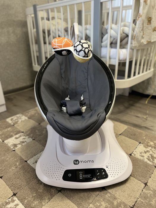 4moms колисальний центр