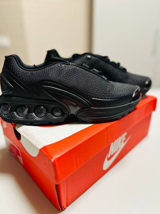 Nike dn size 42 ( 2 кольора у наявності)