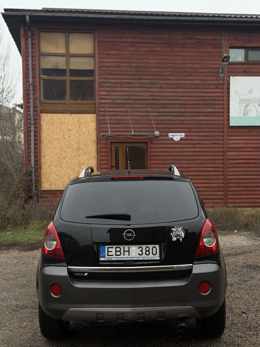 Opel Antara 2008 ГОД 2.0 дизель полный привод