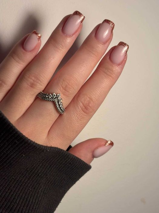 Chętne panie na manicure