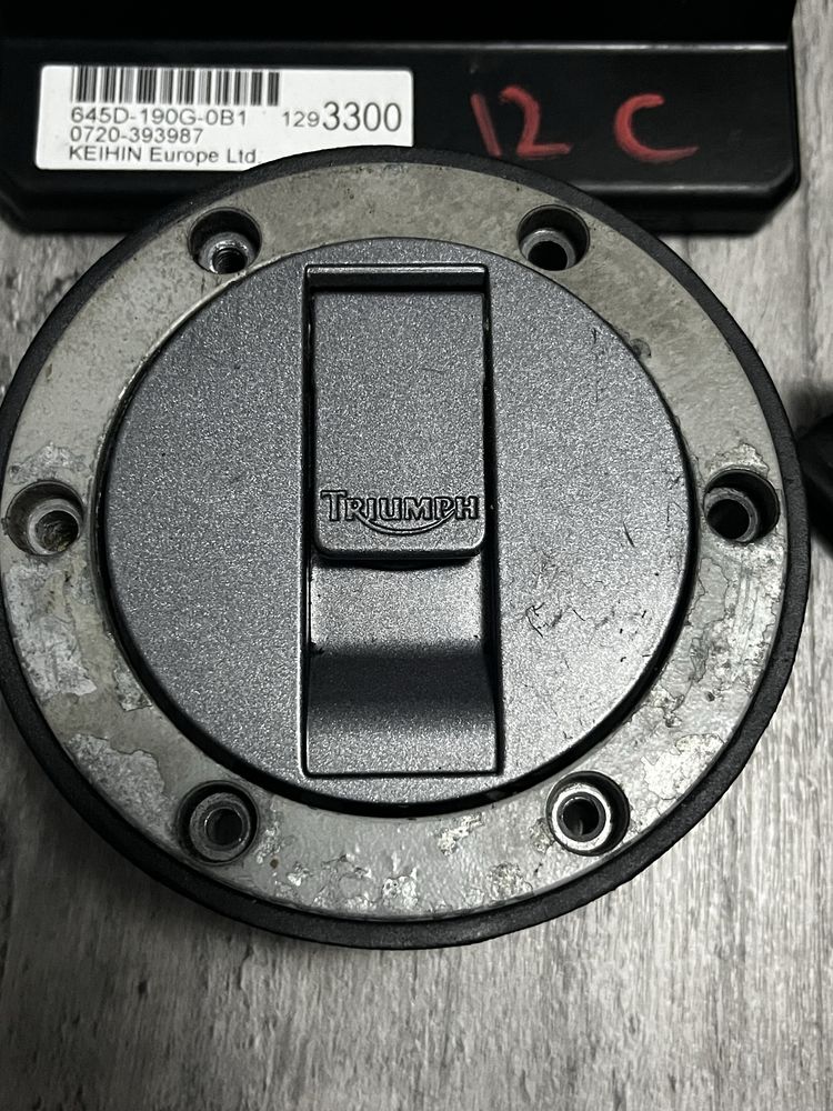 Komputer ECU sterownik silnika Triumph Daytona 675 stacyjka