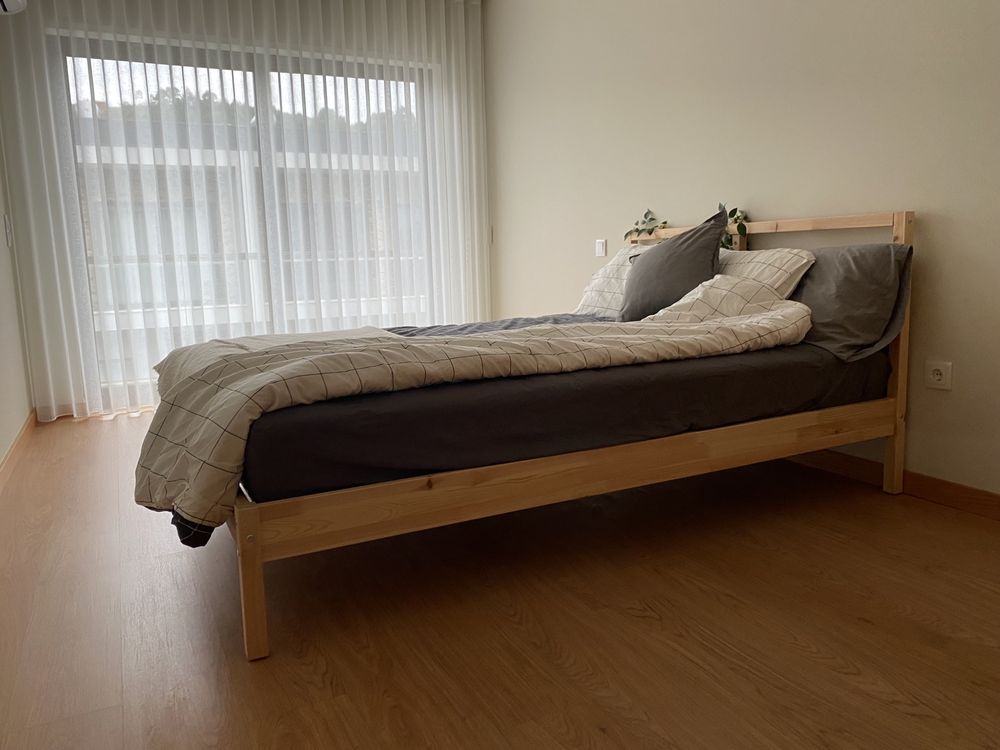 Cama Tarva 140x200 IKEA